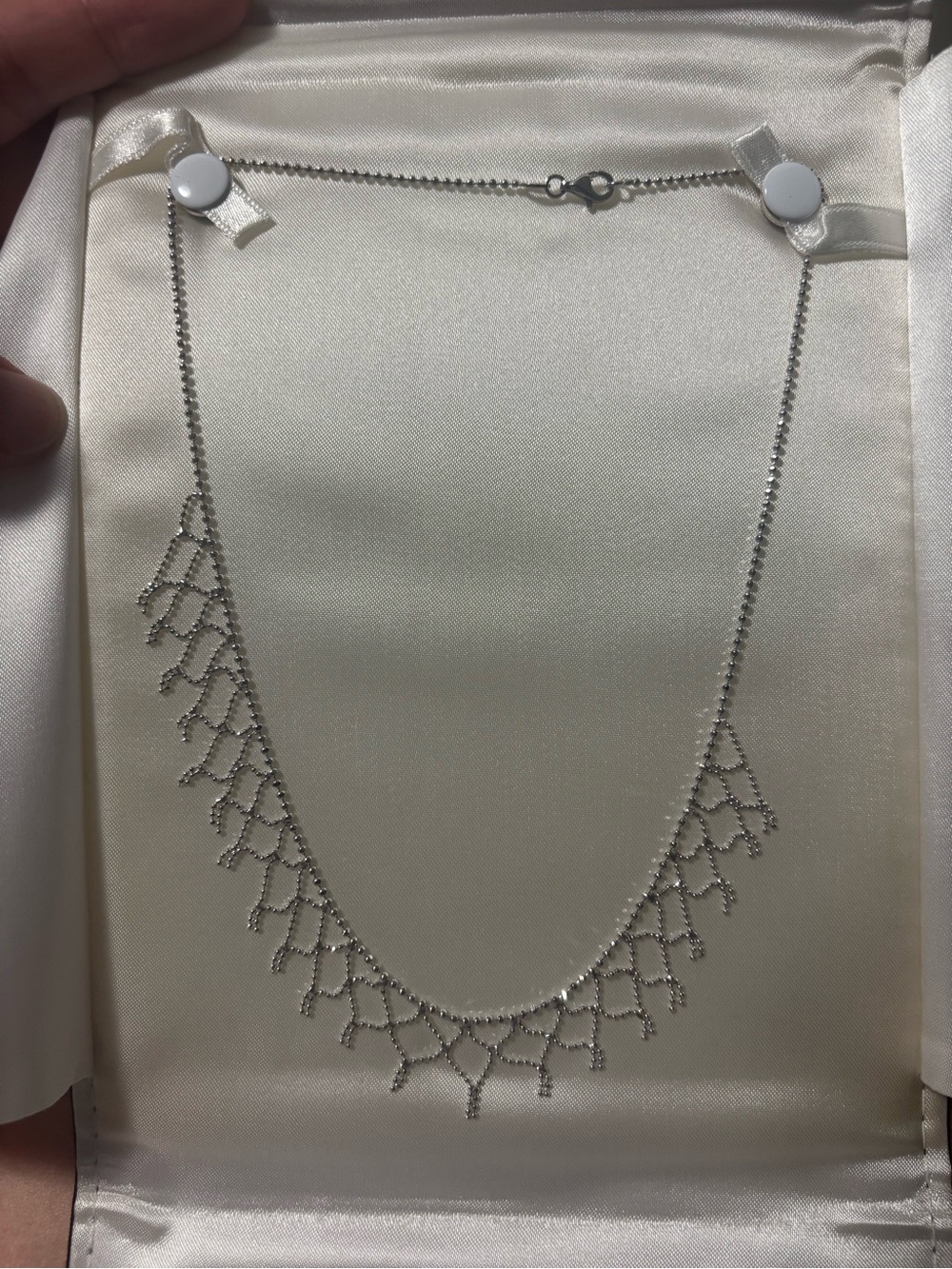 10k white gold necklace 17 inches